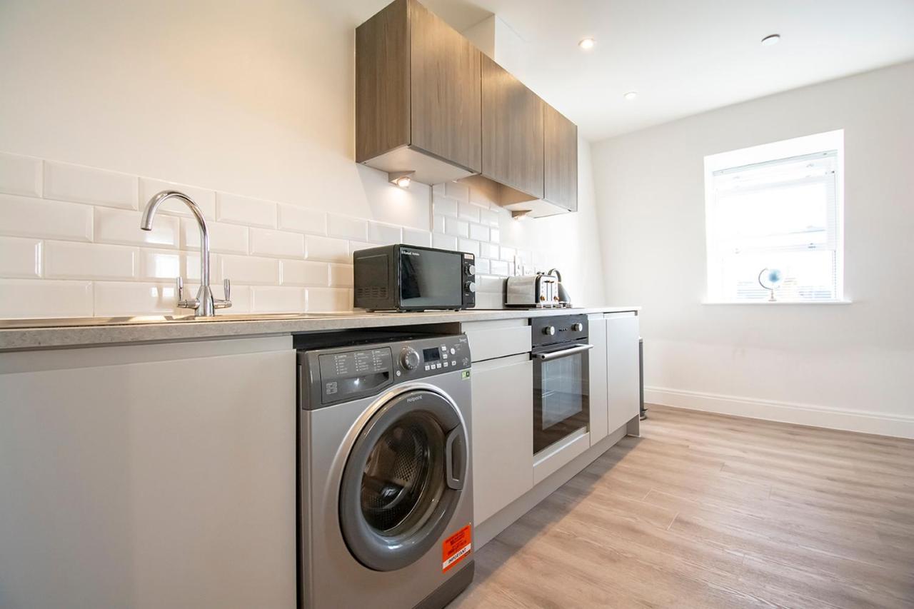 Modern 1 Bed Flat 2 Mins Walk From Restaurants Bars Clubs & Beach! Wow! Apartman Bournemouth Kültér fotó