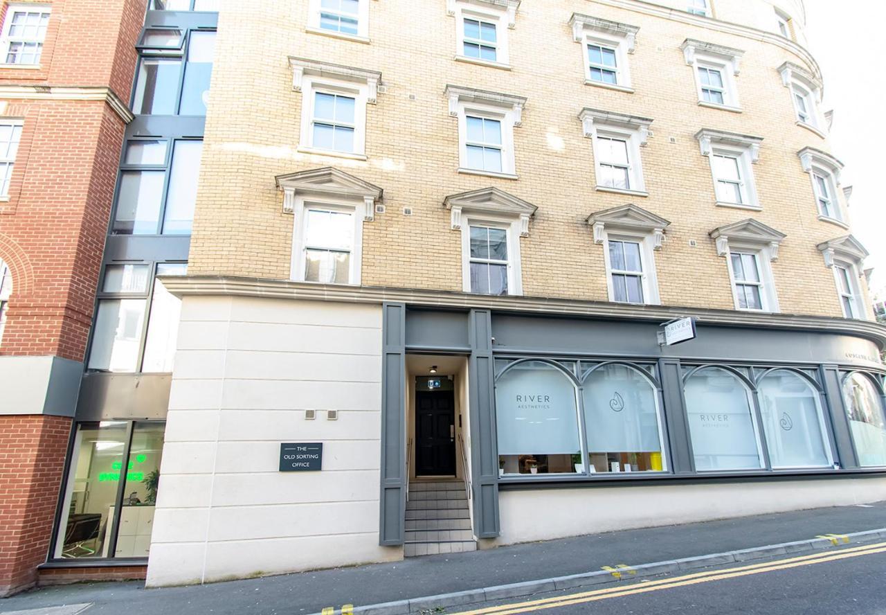 Modern 1 Bed Flat 2 Mins Walk From Restaurants Bars Clubs & Beach! Wow! Apartman Bournemouth Kültér fotó