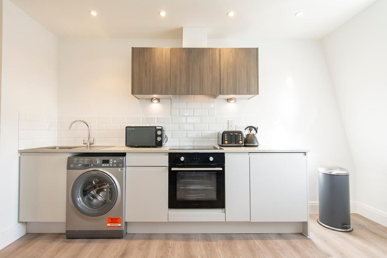 Modern 1 Bed Flat 2 Mins Walk From Restaurants Bars Clubs & Beach! Wow! Apartman Bournemouth Kültér fotó